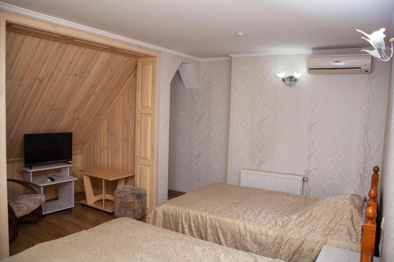 Piligrim 2 Hotel Nikolayev Bagian luar foto