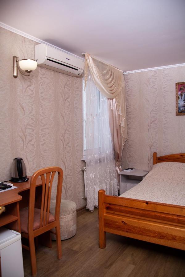 Piligrim 2 Hotel Nikolayev Bagian luar foto
